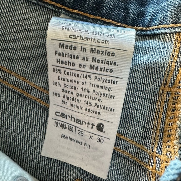 Carhartt women's size 28x30 straight leg jeans - Picture 3 of 3